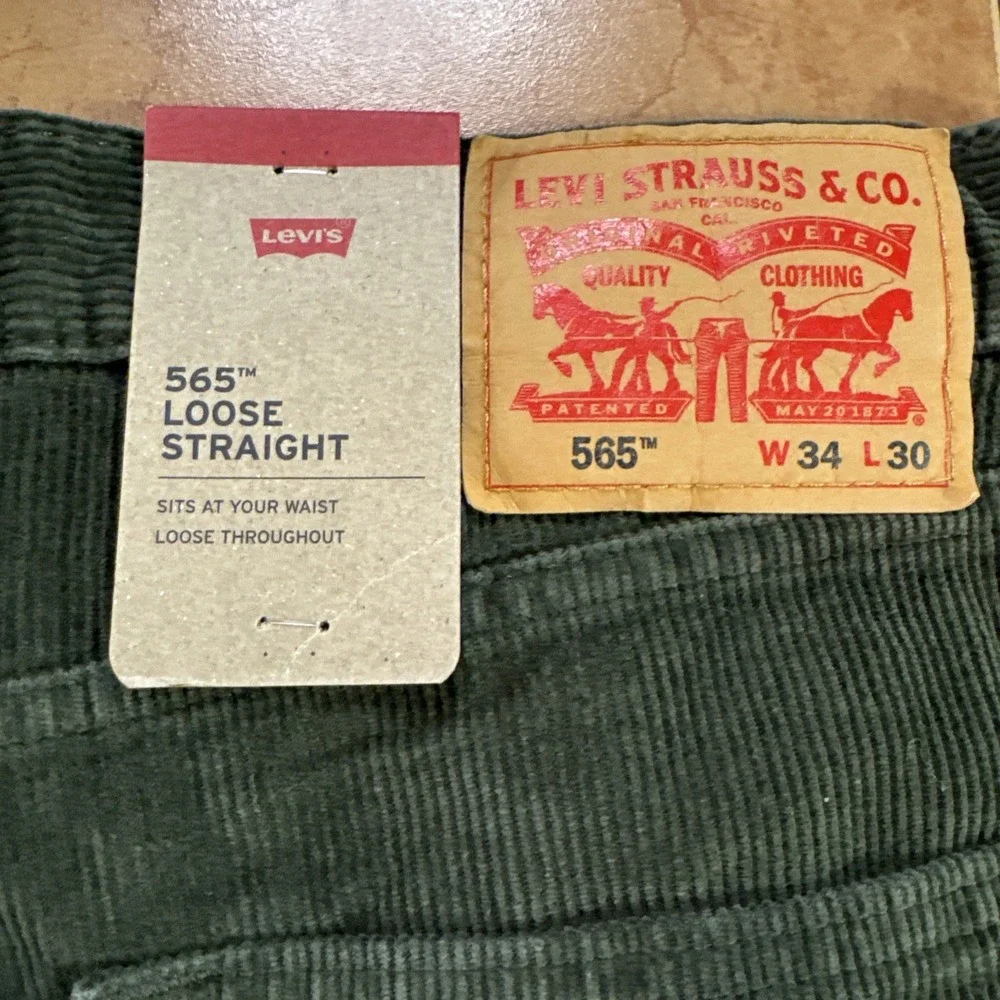Levis 565 Pants Mens 34 x 30 Green Loose Straight Corduroy Baggy‎ Jeans NEW